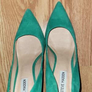Sued Pumps